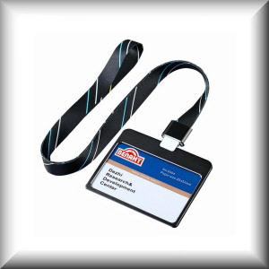 COLORE: Badge nero cordino a strisce nero